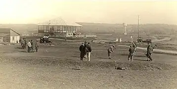 El 9 y la casa club (años 1930).