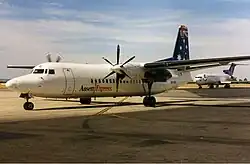 Fokker 50 de Ansett en el aeropuerto de Perth (hacia 1995)