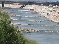El Arkansas en el centro de Pueblo, Colorado