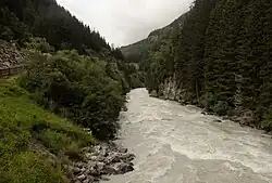 Rio Ötztaler Ache cerca Aschbach