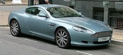 Aston Martin DB9 de calle en 2005