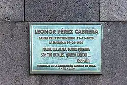 Placa del busto en Santa Cruz de Tenerife (detalle).