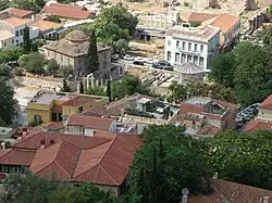 Barrio de Plaka y Torre de los Vientos.