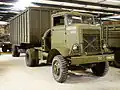 Camión de carga de distancias largas Autocar de la Segunda Guerra Mundial, exhibido en un museo