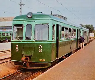 Automotor Ferrostaal 3001 en la estación de Martorell Enllaç, en mayo de 1975.