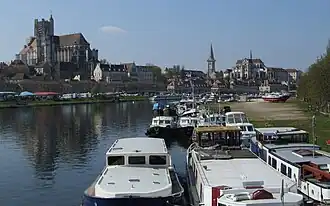 Vista de Auxerre y del Yonne.