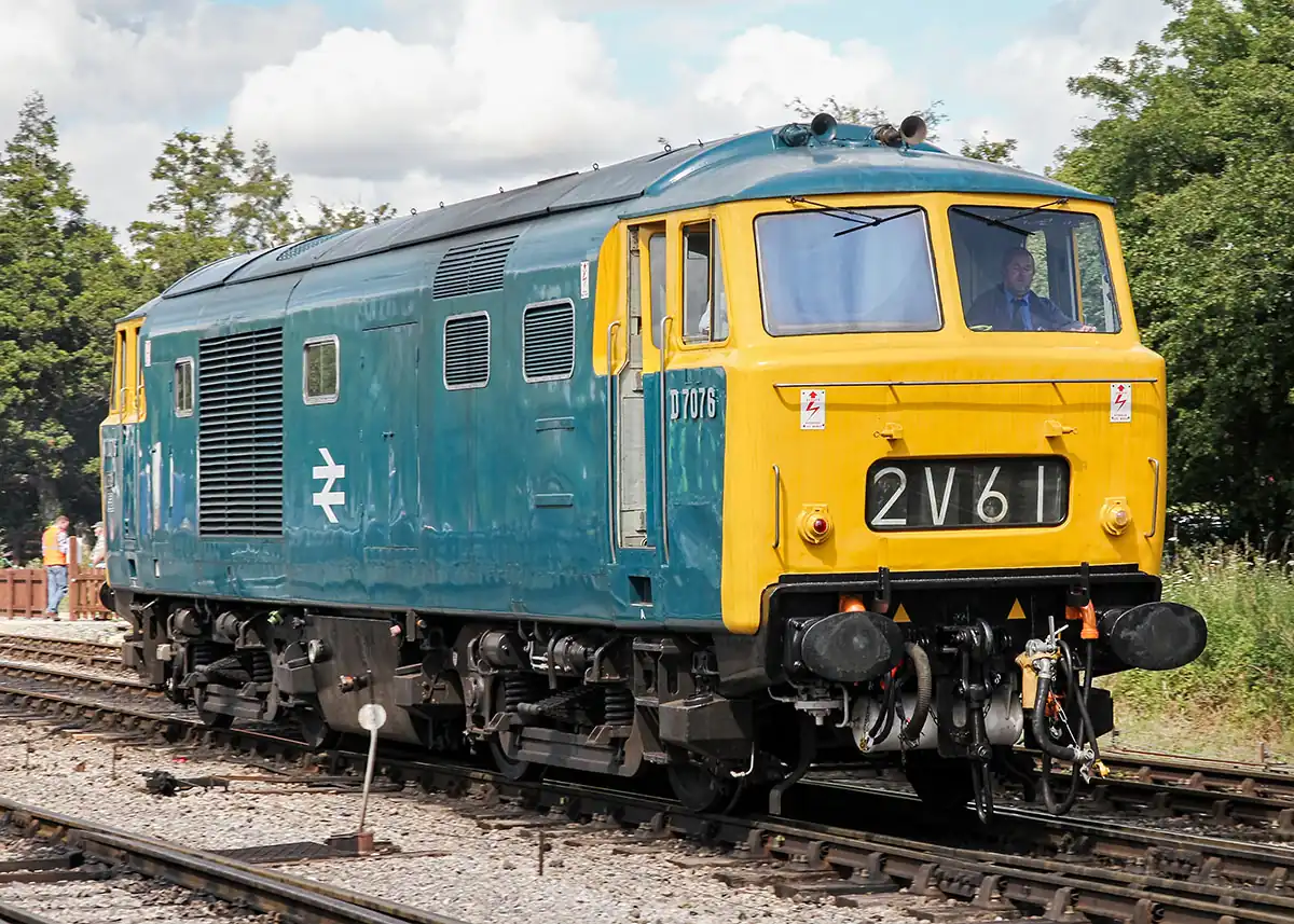 BR Class 34 Hymek Diesel Locomotive (24490442057)