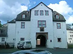 Puerta de entrada del siglo XVI