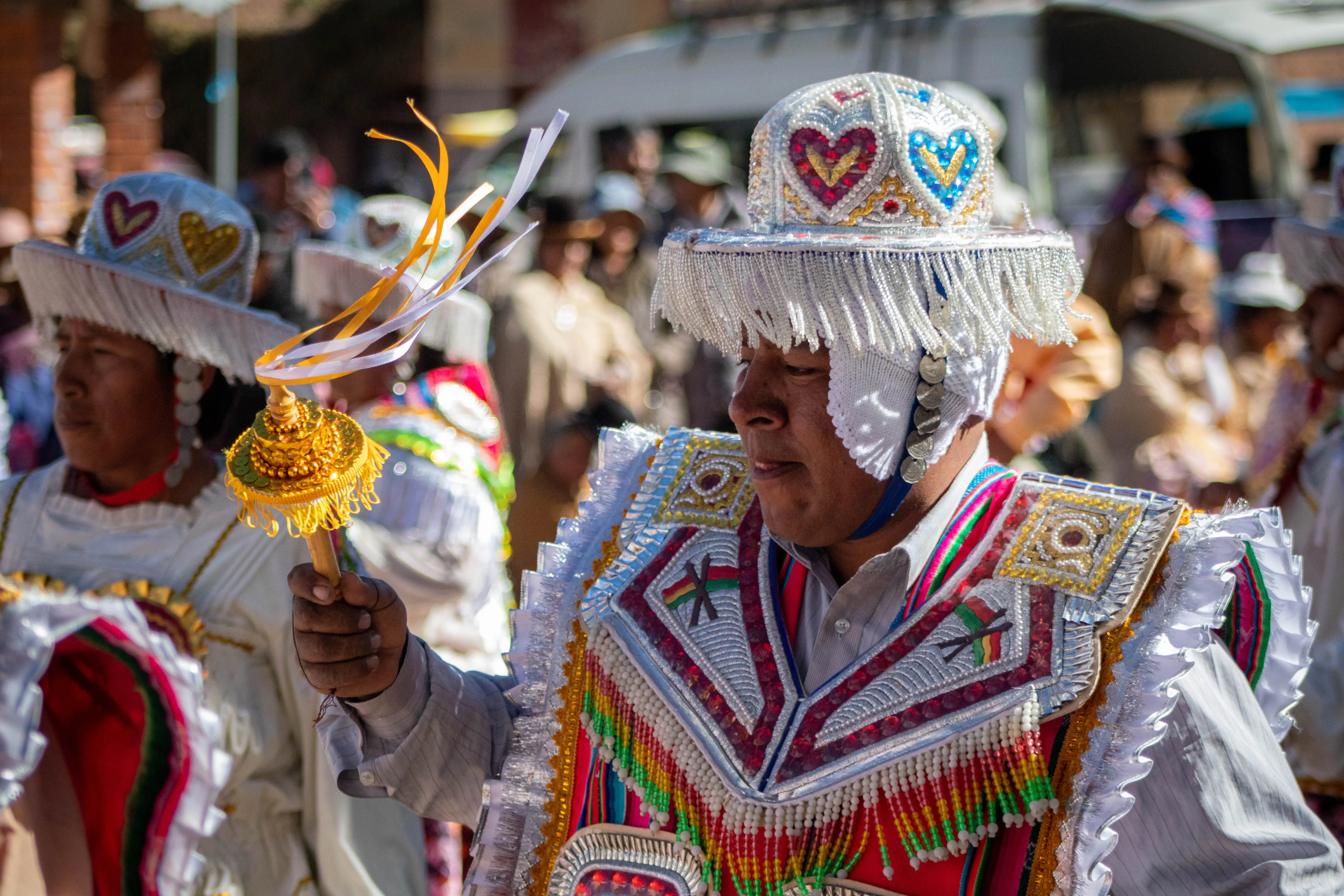 Bailarines de Kullawada en Tiquina 2023