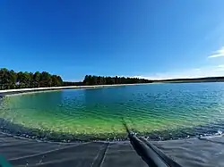 Balsa de riego de la Comunidad de Regantes de las Vegas del Bajo Valdavia en Arenillas de San Pelayo