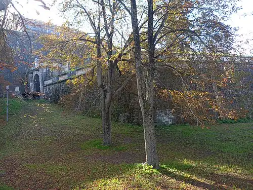 Baluarte bajo del Pilar y portal de Francia