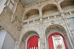 Bernuy: copia del patio en la Ciudad de la Arquitectura y el Patrimonio en París.