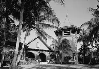 Iglesia Episcopal Bethesda-by-the-Sea, Palm Beach, Florida (1895), John H. Lee, arquitecto.