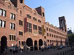 Bolsa de Ámsterdam (1898-1903), obra de Hendrik Petrus Berlage