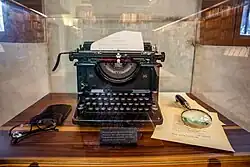 Objetos personales de Chumacero en la Biblioteca México José Vasconcelos.