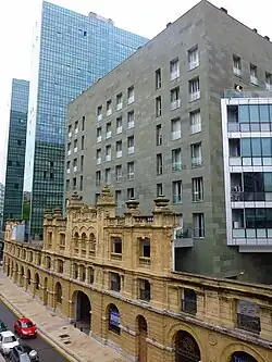 Calle Uribitarte a su paso por Isozaki Atea
