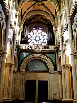 Nave mayor, coro y pies