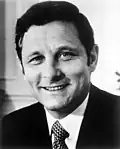 Senador Birch Bayh de Indiana
