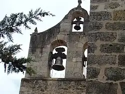 Espadaña de campanas.
