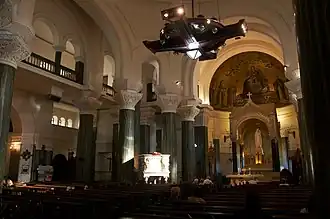 Interior y nave central