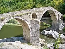 Vista en escorzo del puente