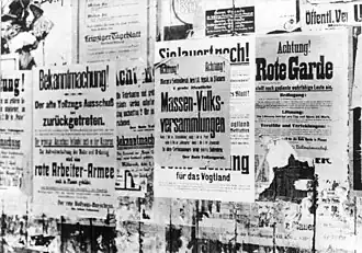 Carteles de acción de marzo en el ayuntamiento de Plauen