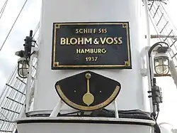 Placa del buque 515 construido por "Blohm & Voss". NRP Sagres.