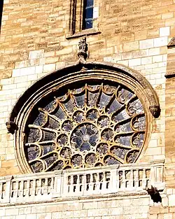 Rosetón gótico de la portada