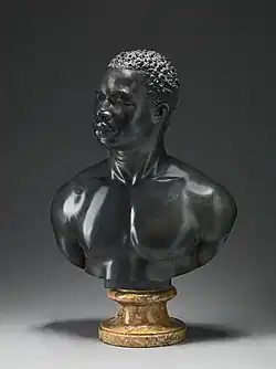 Busto de un hombre del taller de Francis Harwood (piedra caliza negra, c. 1758)