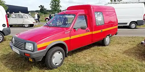 C15 (carrozado por Gruau) ex-bomberos de cabina profunda