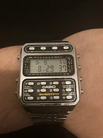 Reloj con calculadora científica CFX-200, con funciones trigonométricas y científicas