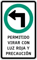 Permitido virar izquierda con luz roja y precaución