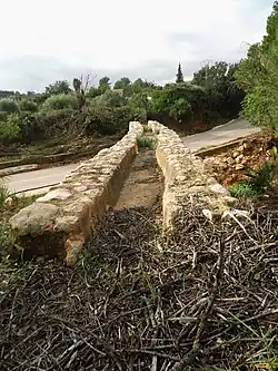 Detalle del cajero dels Arquets de Dalt.