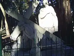 Séptima Estación - Jesús cae por segunda vez