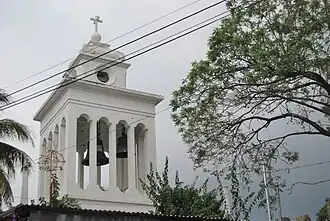 Campanario de la Parroquia de la Asunción.