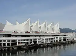 Techos multi-semi-paraboloides-hiperbólicos en Canada Place, Vancouver, Canadá