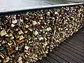 Candados en el Puente de l'Archevêché de París