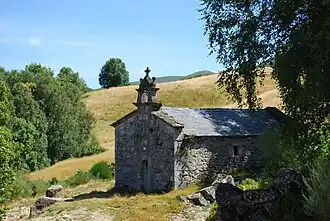 Capilla de San Lorenzo, en lo alto de Piornedo.