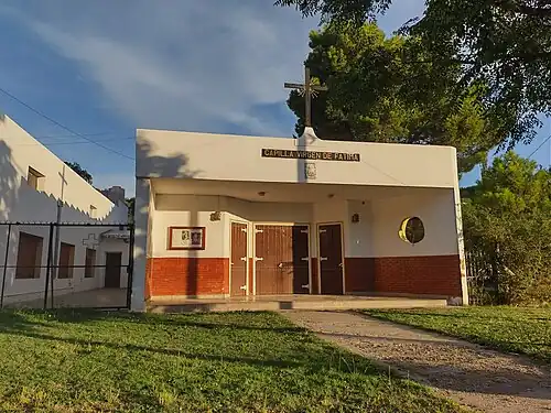 Capilla "Virgen de Fátima" en la localidad de Villa Arias.