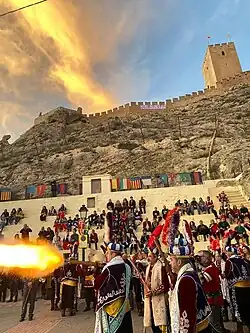 Capitán disparando en la ermita de San Blas.