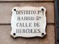 Antiguo rótulo tipo marco: calle de Hércules.