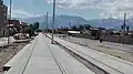 Carriles aun fuera de servicio o en construcción del Tranvía de Cochabamba.