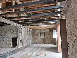 Interior casa en reforma post incendio