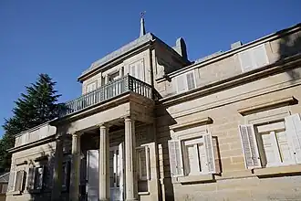 Detalle de la fachada