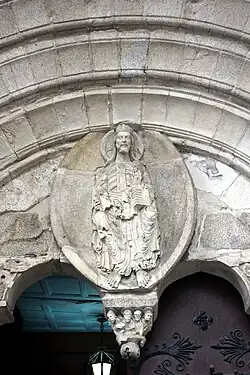 Puerta norte de la catedral de Lugo. La escena, abajo, en lo que sería el capitel de un inexistente parteluz.