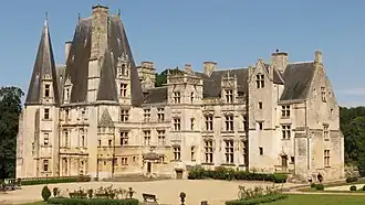 Château de Fontaine-Henry (ca. 1500)