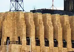 Embrasures at the top of the Chanin Building