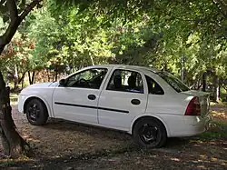 Chevrolet Corsa II vista Lateral