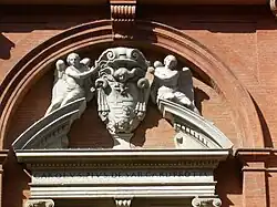 Escudo de cardenal Carlos Pío de Savoya