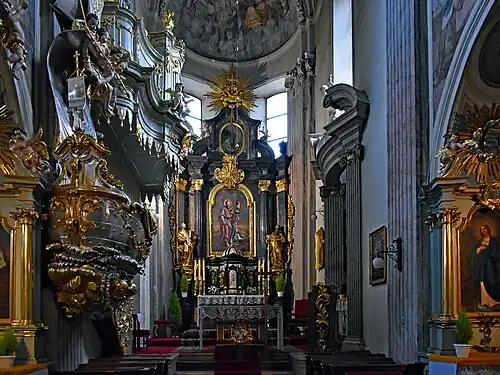 Interior de la iglesia.